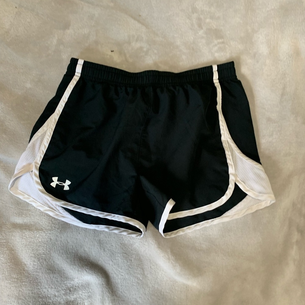 Under Armour Loose Shorts